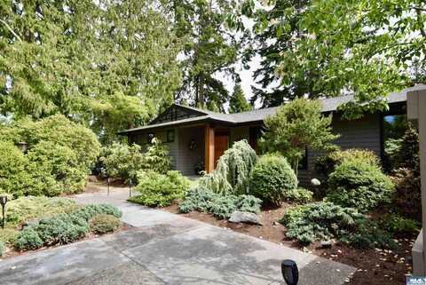 133 Fairway Place, Sequim, WA 98382