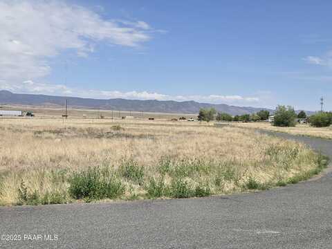5913 N Hill Drive, Prescott Valley, AZ 86314