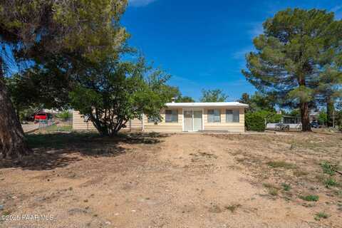 10452 E Buckskin Drive, Humboldt, AZ 86327