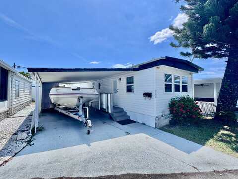 770 32nd S Ave, Saint Petersburg, FL 33705