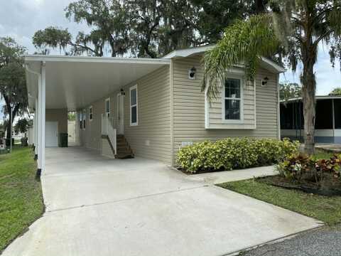 2614 Azalea Pl., Leesburg, FL 34748