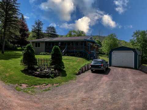 246 Smith Hill Rd, Stamford, NY 12167