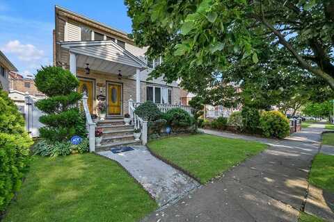 45-39 192nd St, Flushing, NY 11358