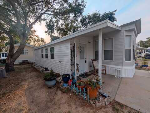 609 CR 466, Lady Lake, FL 32159