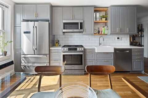 651 Vanderbilt Street, Brooklyn, NY 11218