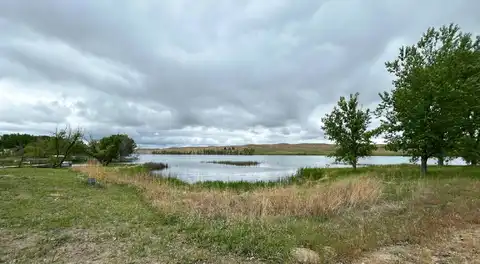 85827 Clear Lake Ave., Ainsworth, NE 69210