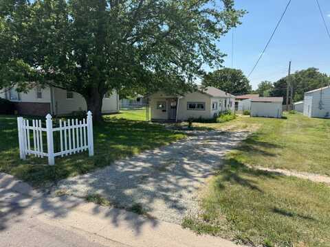 519 B St, Smith Center, KS 66967