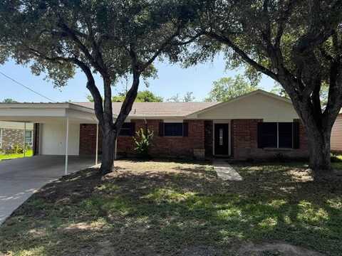 218 N. Louis, Yorktown, TX 78164