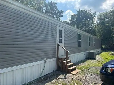 173 Dove Rd., Locust Grove, OK 74352