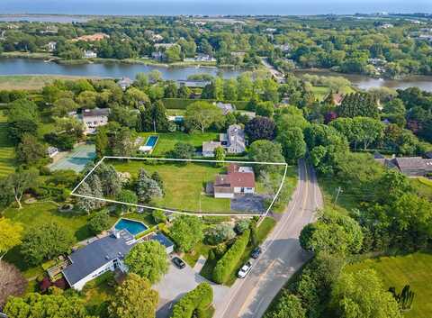 112 Cobb Road, Water Mill, NY 11976