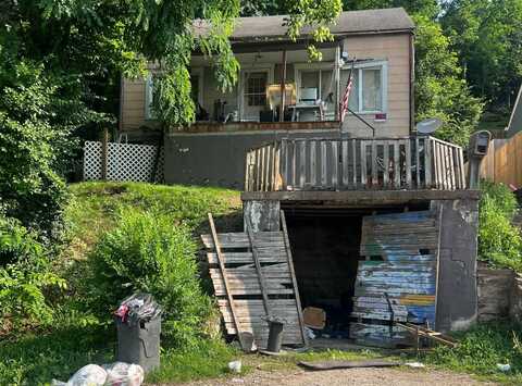 2312 West Washington Street, Charleston, WV 25387