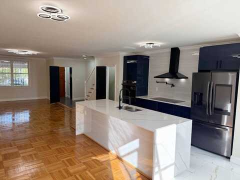 3106 Eastchester Rd, Bronx, NY 10469