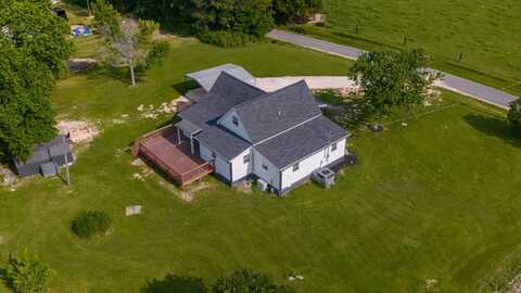 585 Old Blake School Rd, Paris, TN 38242