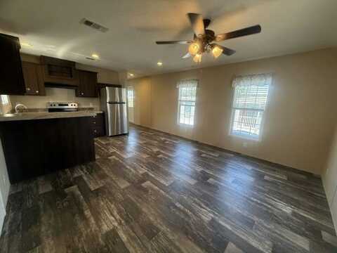 4125 Park St N, Saint Petersburg, FL 33709