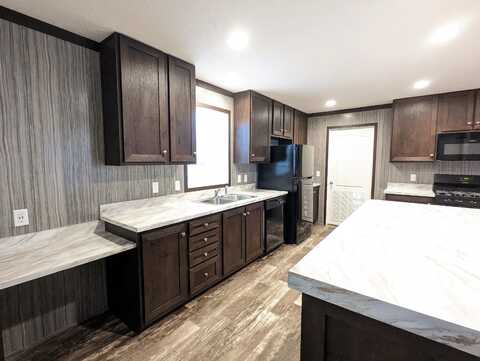 42 Ash, Highland, MI 48357