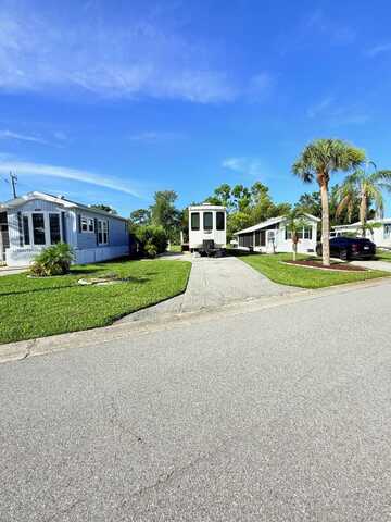 257 Bainbridge Dr, Nokomis, FL 34275