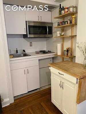 5 Tudor City Place, New York, NY 10017