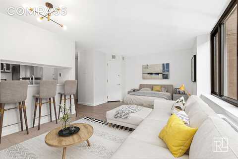 161 West 61st Street, New York, NY 10023