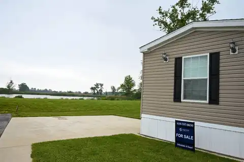 1301 OH-523, Fremont, OH 43420