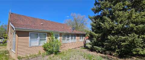 220 Adrian St., Seneca, NE 69161