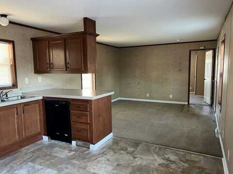820 South Chinowth Road, Visalia, CA 93277