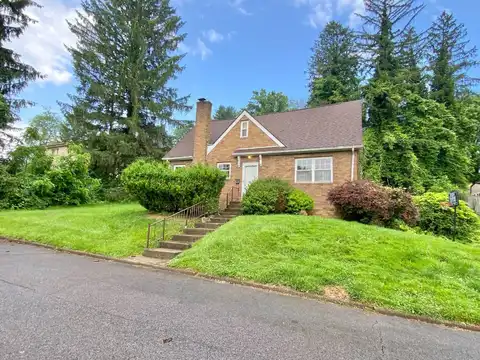 917 Sylvan Ave, Fairmont, WV 26554
