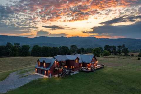 829 Skaggs Road, Wolfcreek, WV 24910