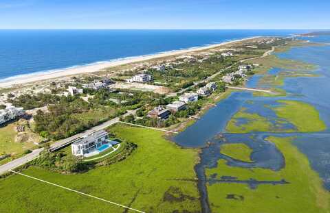 1323 Meadow Lane, Southampton, NY 11968