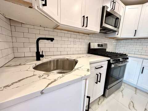 804 Bartholdi St, Bronx, NY 10467