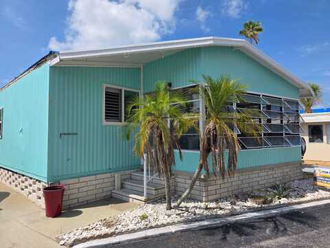 1375 South Pasadena Ave, Pasadena, FL 33707