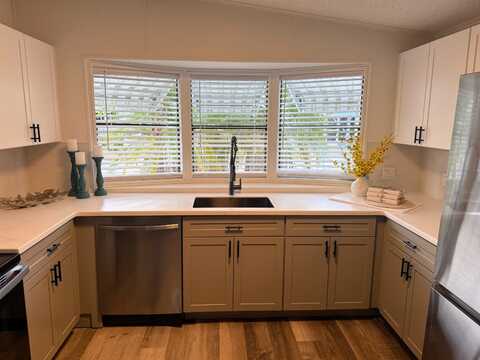 29 Verlo Court, Fort Myes, FL 33912