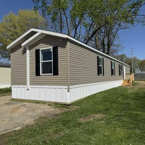 27 Crestwood Drive, Middletown, IN 47356