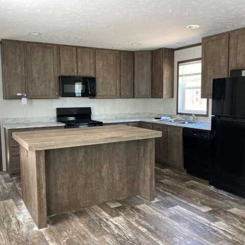 2800 West Memorial Drive, Muncie, IN 47302