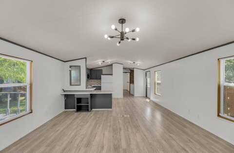 318 Chisholm Tr, Pflugerville, TX 78660