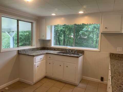 2204 Old Birmingham Hwy, Jasper, AL 35501