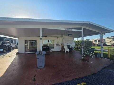 4715 Kissimmee Park Rd, Saint Cloud, FL 34772