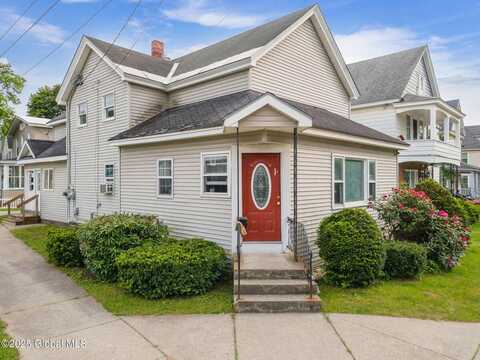 34 E 8th Avenue, Gloversville, NY 12078