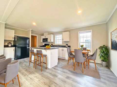 7055 Quarry Rd., Amherst, OH 44001