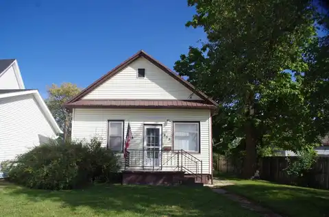 218 N 9th Ave, Broken Bow, NE 68822