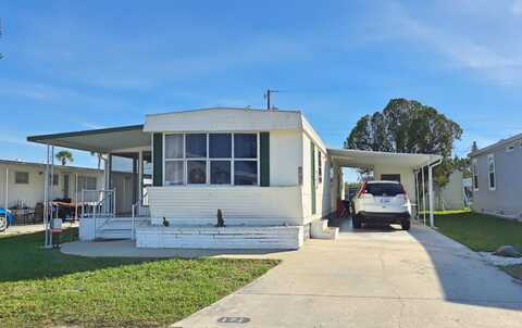 171 4th St West, Nokomis, FL 34275