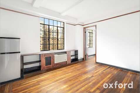 320 East 42nd Street, New York, NY 10017