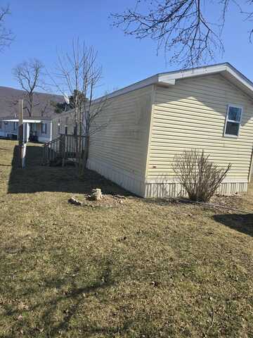 207 Chickadee Drive, Bellwood, PA 16617