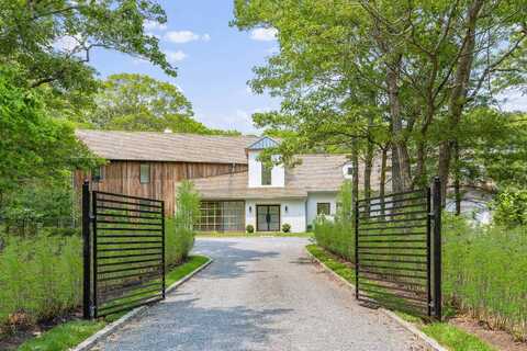 6 GRAPE ARBOR LA, East Hampton, NY 11937