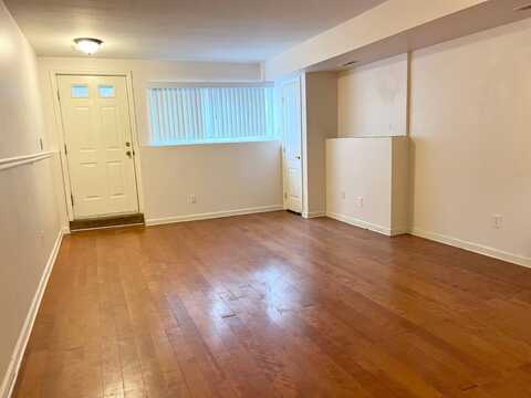 35 chesterfield Ave, Staten Island, NY 10314