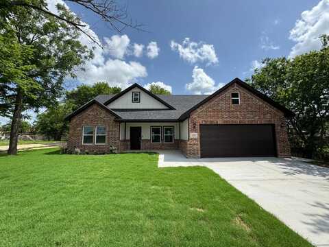 500 Ennis Scott St, Ferris, TX 75125