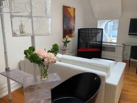 2109 Broadway, New York, NY 10023