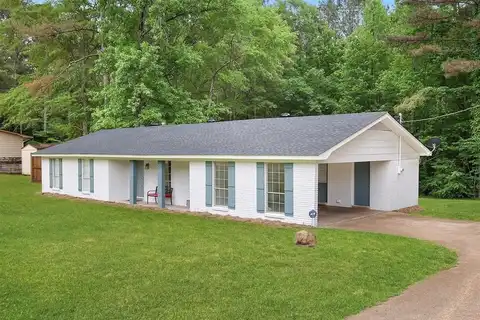 1866 Attala Rd 1034, Kosciusko, MS 39090