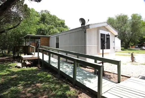 105 Bluebonnet, Ingram, TX 78025