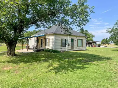 2305 Norman Rd, Enid, OK 73703