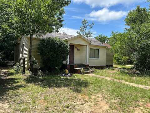 205 Bettis Academy Rd, Graniteville, SC 29829